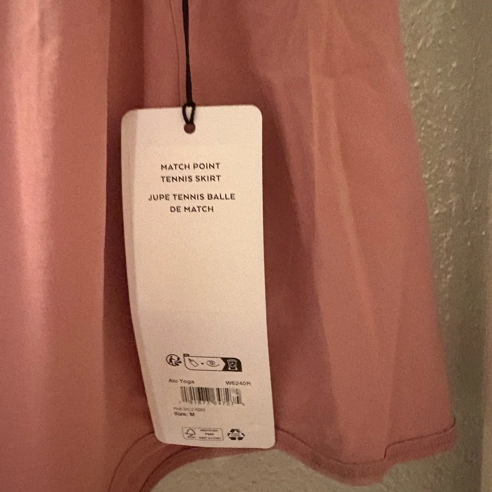 ALO Yoga Match Point Tennis Skirt Medium Limited: Pink Wild Rose NWT - Picture 7 of 7